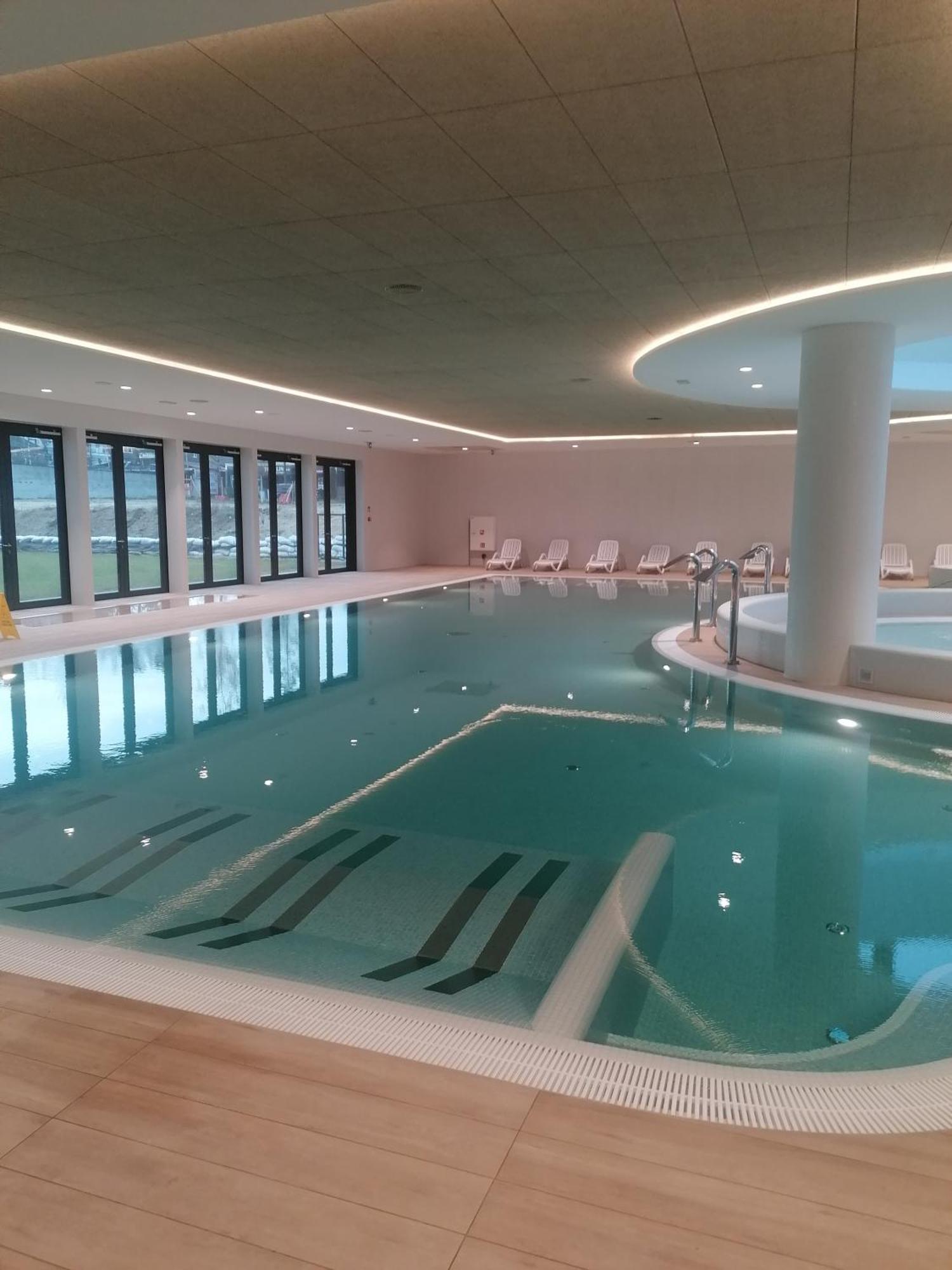 Pinea Apartament Z Widokiem Na Morze Z Basenem I Spa Przy Plazy Pobierowo Exterior foto